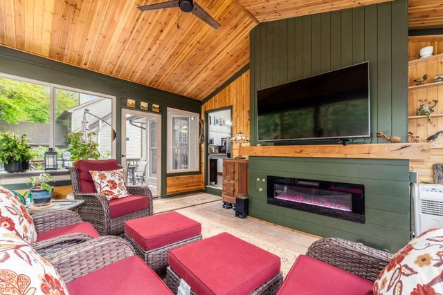 96 Kingsmeadow Lane, Blacklick, OH 43004
