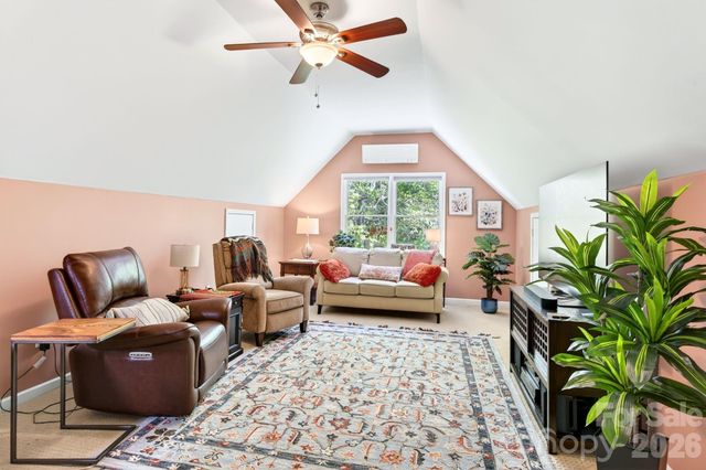 29 Blueberry Lane, Fairview, NC 28730