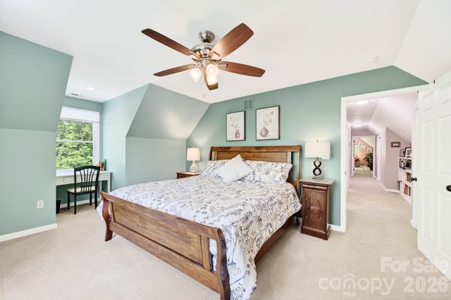 29 Blueberry Lane, Fairview, NC 28730