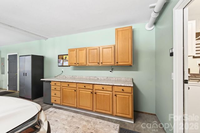 29 Blueberry Lane, Fairview, NC 28730