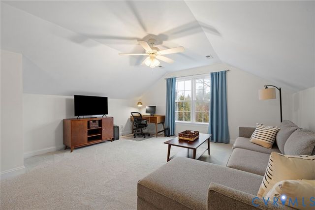 593 Raleigh Manor Rd, Richmond, VA 23229