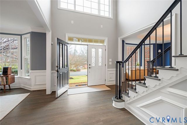 593 Raleigh Manor Rd, Richmond, VA 23229