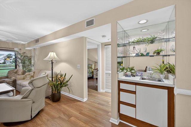 2041 Keystone Drive F, Jupiter, FL 33458