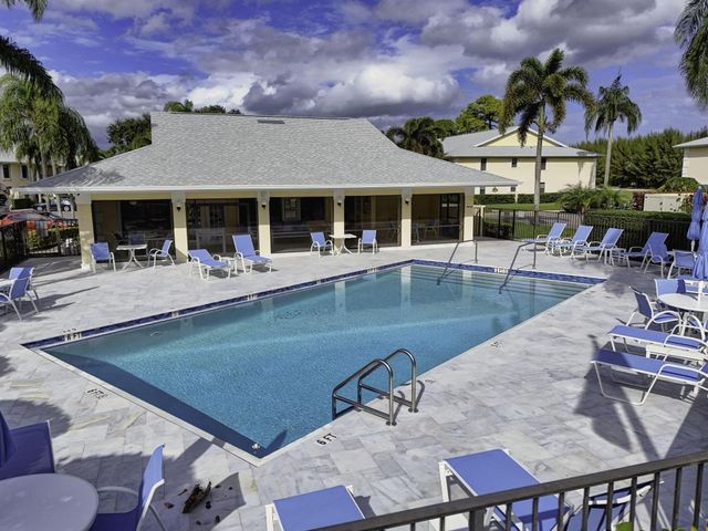 2041 Keystone Drive F, Jupiter, FL 33458