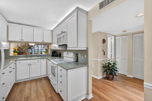 2041 Keystone Drive F, Jupiter, FL 33458