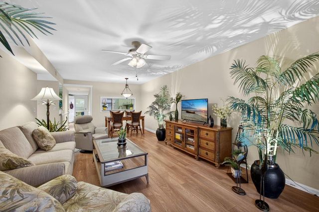 2041 Keystone Drive F, Jupiter, FL 33458