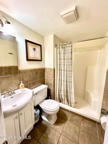 118 Dock Street Apt 8, Wilmington, NC 28401