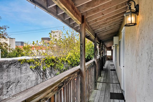 118 Dock Street Apt 8, Wilmington, NC 28401