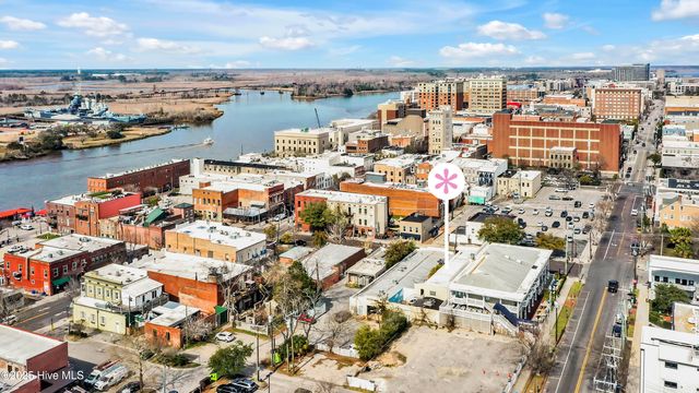 118 Dock Street Apt 8, Wilmington, NC 28401