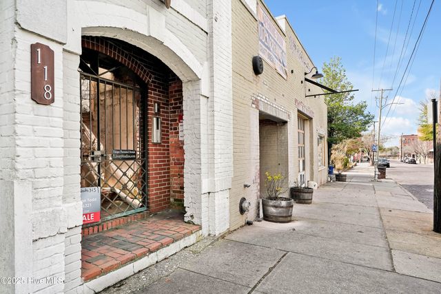 118 Dock Street Apt 8, Wilmington, NC 28401