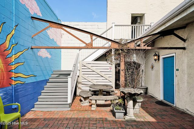 118 Dock Street Apt 8, Wilmington, NC 28401