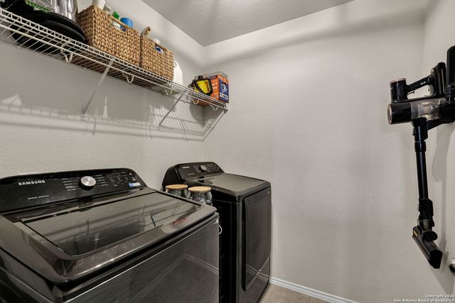 12074 Canyon Rock Lane, San Antonio, TX 78254