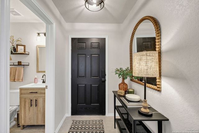 12074 Canyon Rock Lane, San Antonio, TX 78254