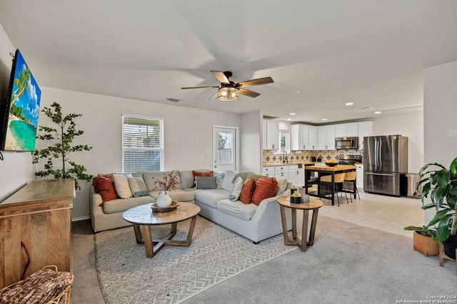 12074 Canyon Rock Lane, San Antonio, TX 78254