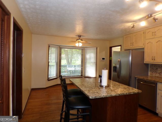 185 Ashland Way, Fayetteville, GA 30214