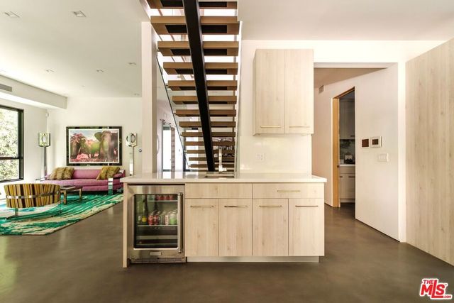 1716 Amherst Avenue, Los Angeles, CA 90025