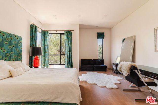 1716 Amherst Avenue, Los Angeles, CA 90025