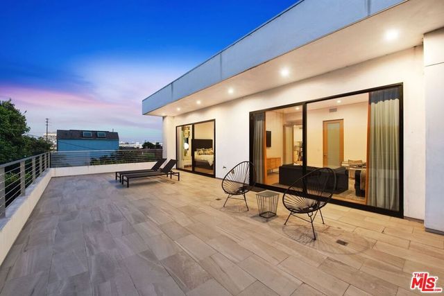 1716 Amherst Avenue, Los Angeles, CA 90025