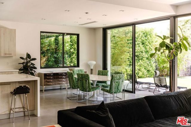 1716 Amherst Avenue, Los Angeles, CA 90025