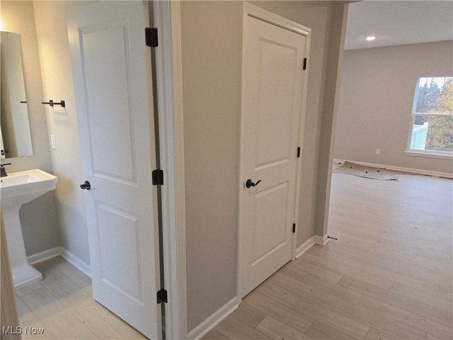 3375 Buckeye Trail, Green, OH 44685