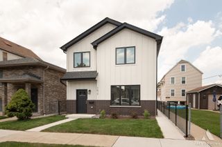 7610 W 60th Place, Summit, IL 60501
