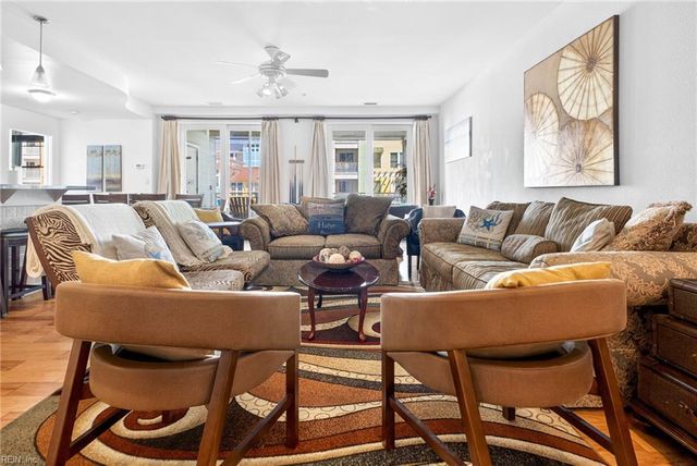 3738 Sandpiper Rd Apt 101B, Virginia Beach, VA 23456