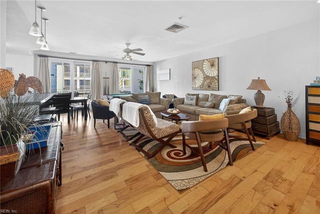 3738 Sandpiper Rd Apt 101B, Virginia Beach, VA 23456