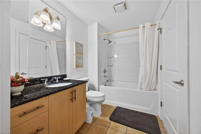 3738 Sandpiper Rd Apt 101B, Virginia Beach, VA 23456