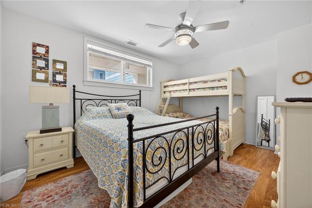 3738 Sandpiper Rd Apt 101B, Virginia Beach, VA 23456