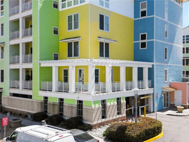 3738 Sandpiper Rd Apt 101B, Virginia Beach, VA 23456