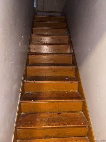 19261 Mitchell Street, Detroit, MI 48234