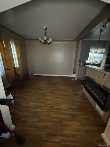 19261 Mitchell Street, Detroit, MI 48234