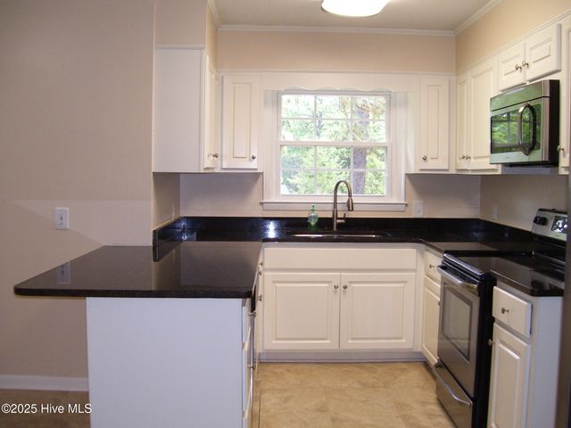 355 Newton Drive, Southern Pines, NC 28387