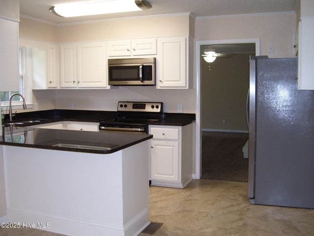 355 Newton Drive, Southern Pines, NC 28387