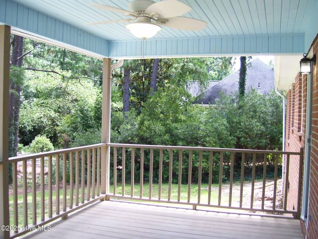 355 Newton Drive, Southern Pines, NC 28387