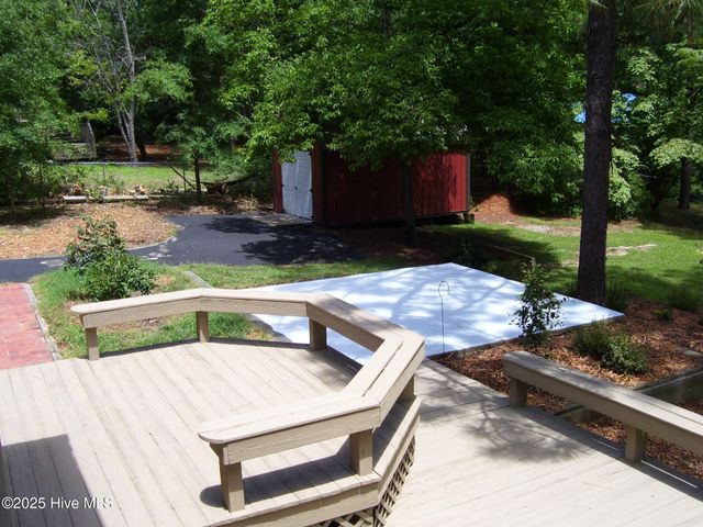 355 Newton Drive, Southern Pines, NC 28387