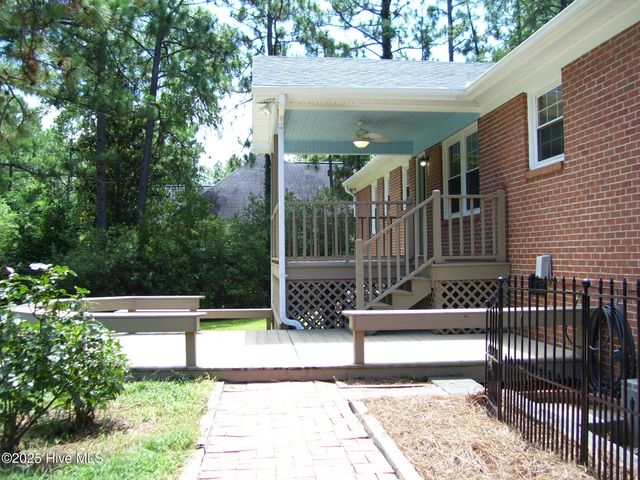 355 Newton Drive, Southern Pines, NC 28387