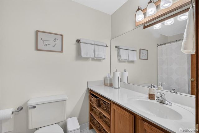 10244 Nancys Boulevard, Grosse Ile, MI 48138