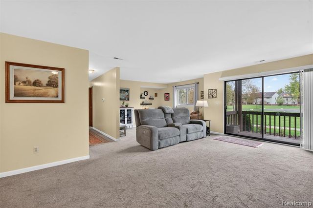 10244 Nancys Boulevard, Grosse Ile, MI 48138