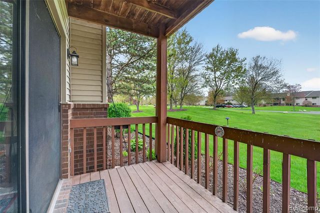 10244 Nancys Boulevard, Grosse Ile, MI 48138