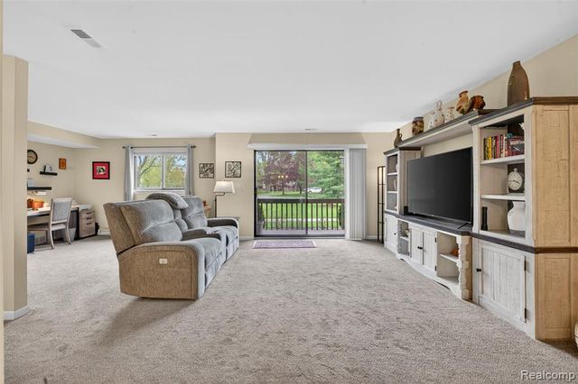 10244 Nancys Boulevard, Grosse Ile, MI 48138