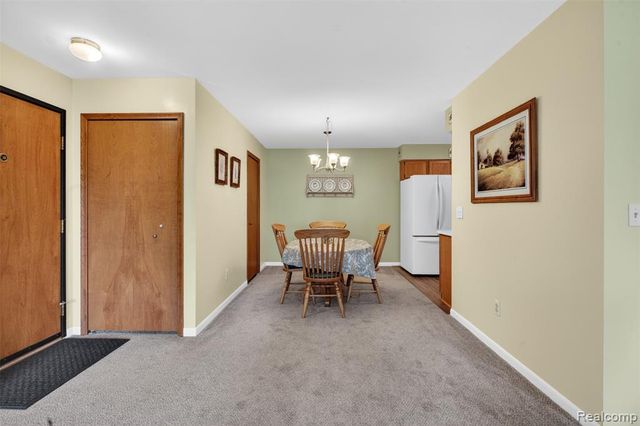 10244 Nancys Boulevard, Grosse Ile, MI 48138