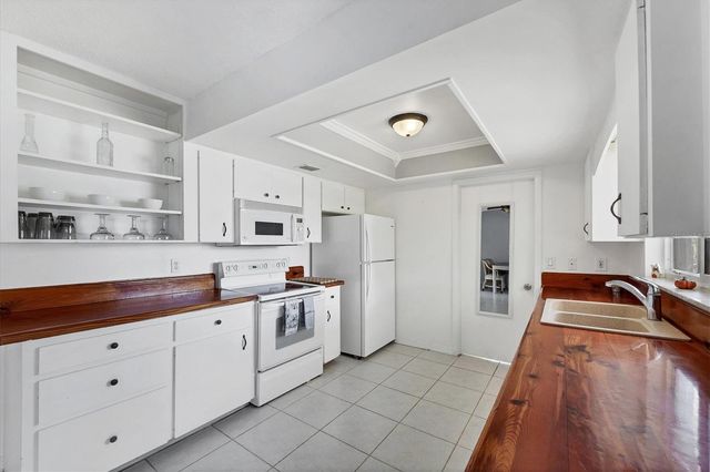 8301 PELICAN ROAD, Englewood, FL 34224