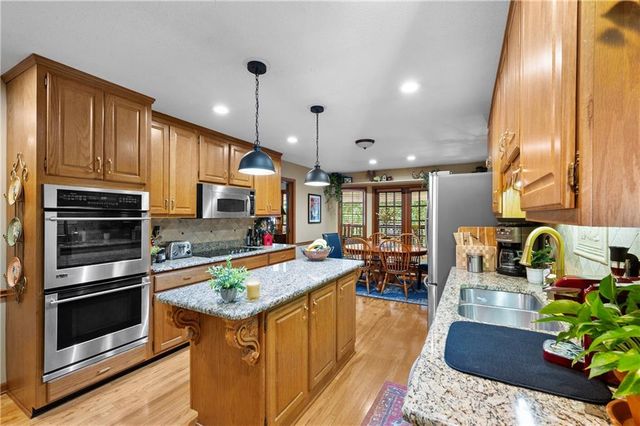 11740 Mountain Laurel Drive, Roswell, GA 30075