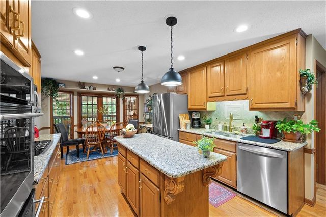 11740 Mountain Laurel Drive, Roswell, GA 30075