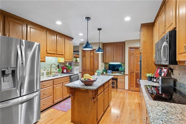 11740 Mountain Laurel Drive, Roswell, GA 30075