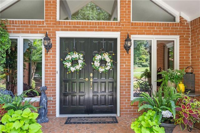 11740 Mountain Laurel Drive, Roswell, GA 30075