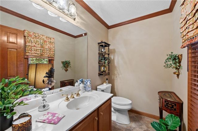 11740 Mountain Laurel Drive, Roswell, GA 30075