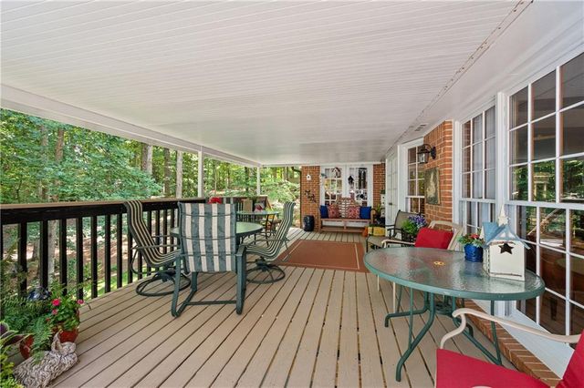 11740 Mountain Laurel Drive, Roswell, GA 30075