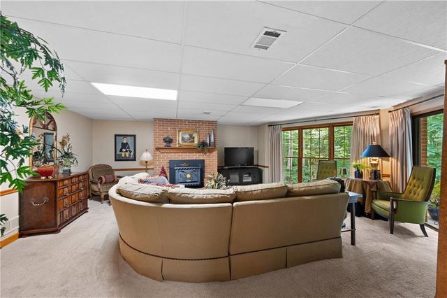 11740 Mountain Laurel Drive, Roswell, GA 30075